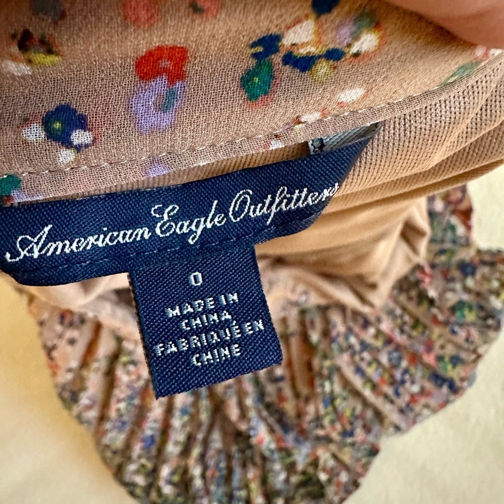American Eagle Outfitters Floral Skater Mini Skirt Size 0 - Picture 3 of 4